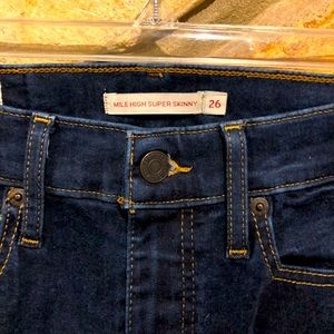 Women’s “mile high super skinny” Levi’s